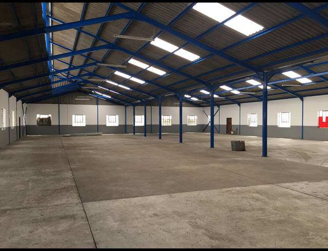 1,275M² FACTORY TO LET IN BEACONVALE